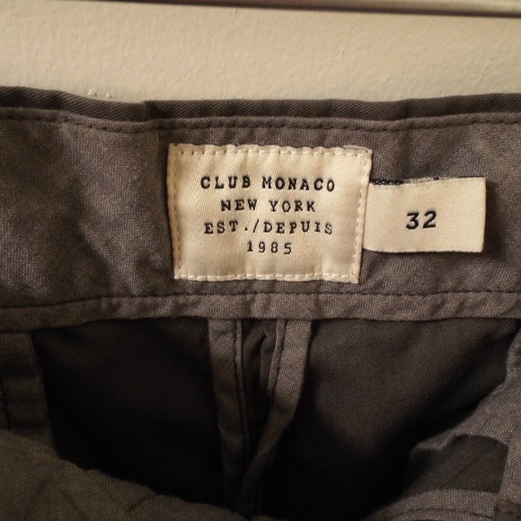 Club Monaco | Men's Slim Fit Shorts 32 - Picture 3 of 3